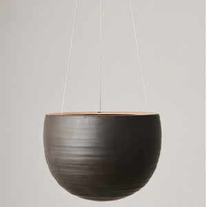 Spherical hanging planter