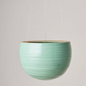 Spherical hanging planter