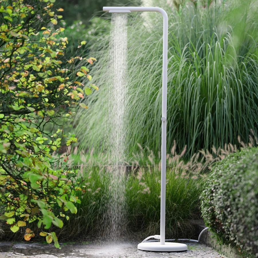 ZEE Levantine outdoor shower